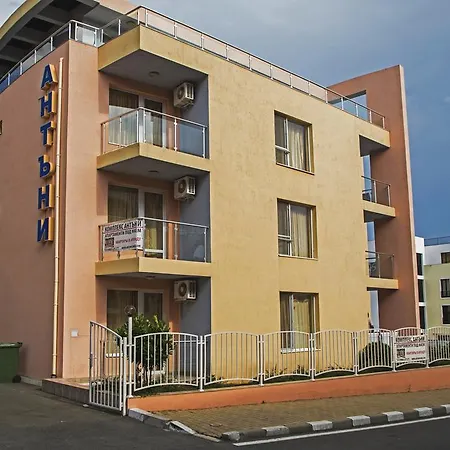 Ξενοδοχείο με διαμερίσματα Anthony Complex 3*